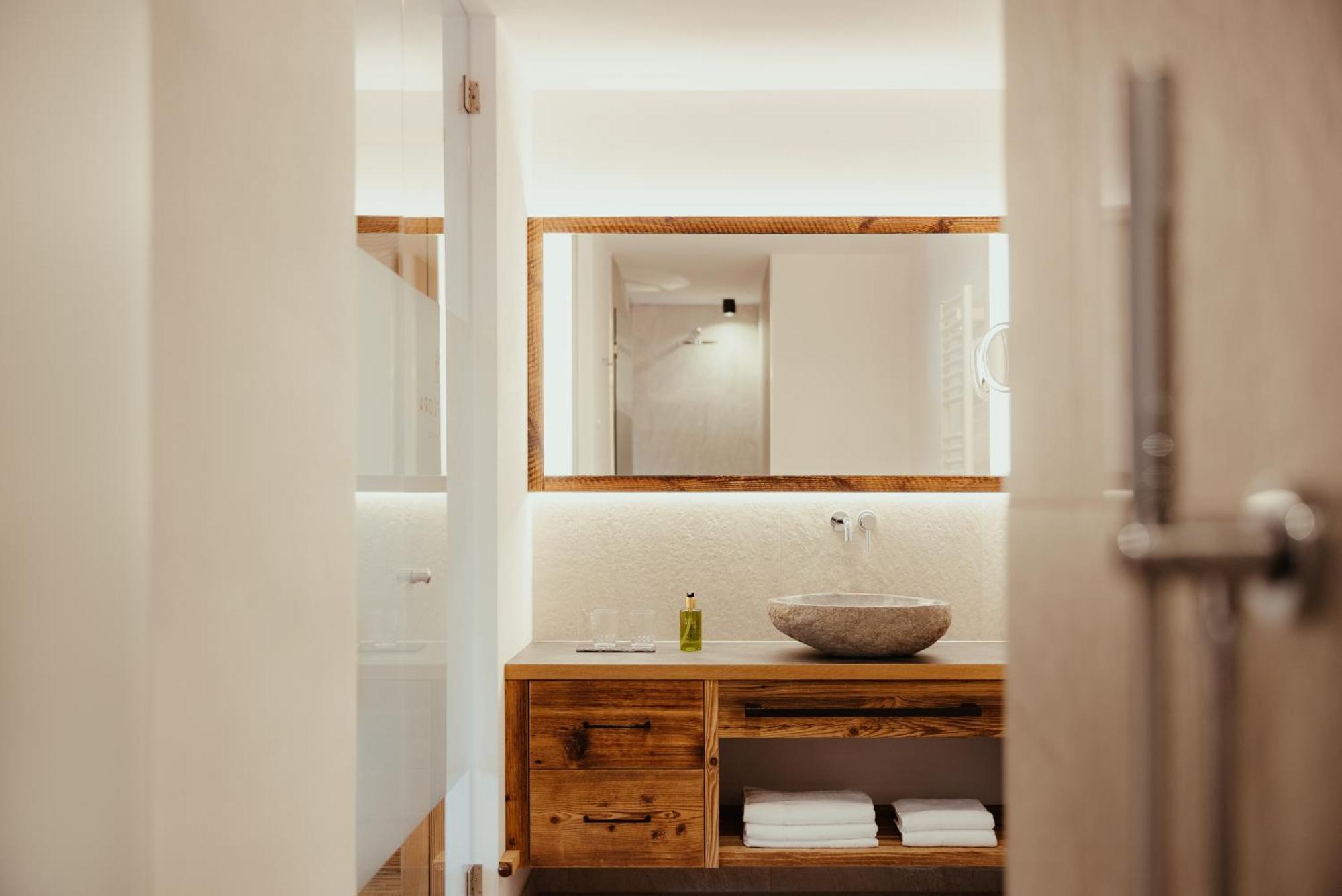 Villa Flora Mountain Lodges San Cassiano  Esterno foto