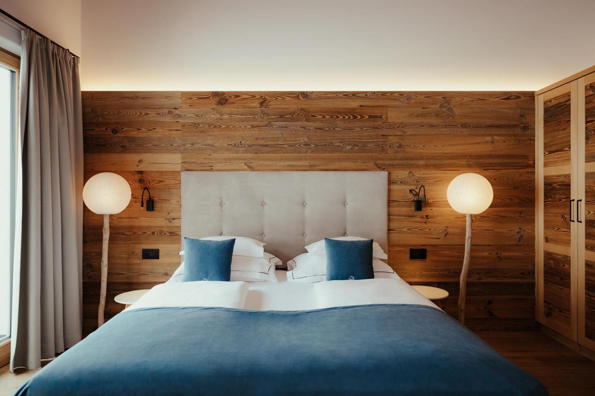 Villa Flora Mountain Lodges San Cassiano  Esterno foto
