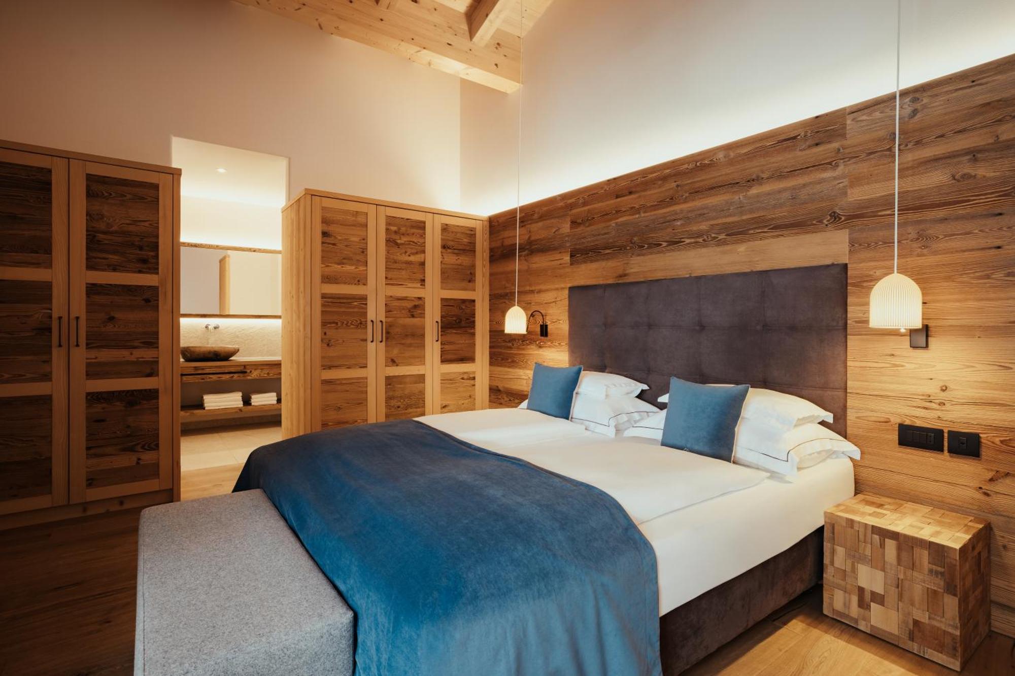 Villa Flora Mountain Lodges San Cassiano  Esterno foto