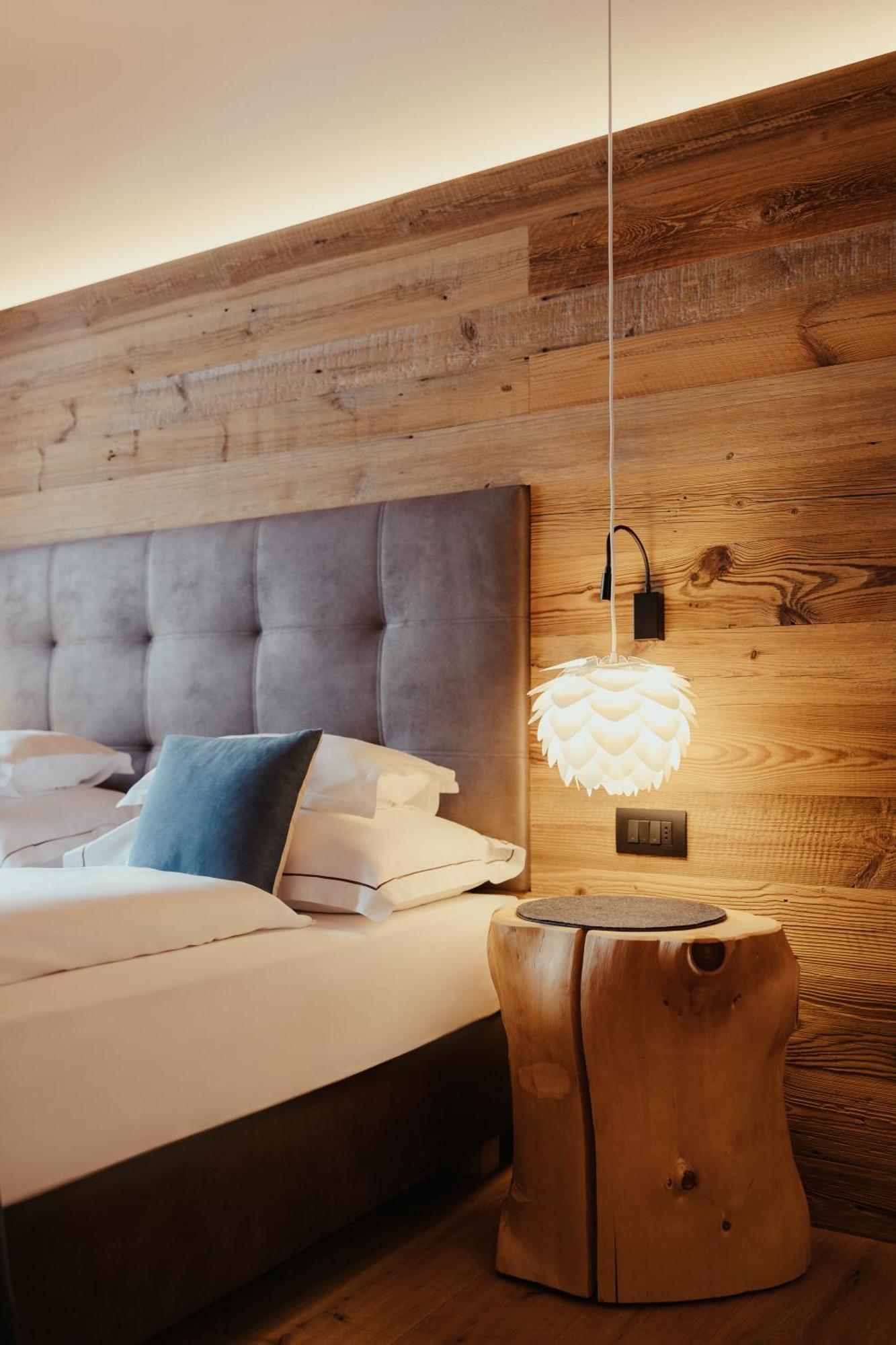Villa Flora Mountain Lodges San Cassiano  Esterno foto